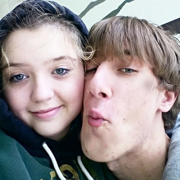 Meet your Posher, Alisha - Picture 1 of 1